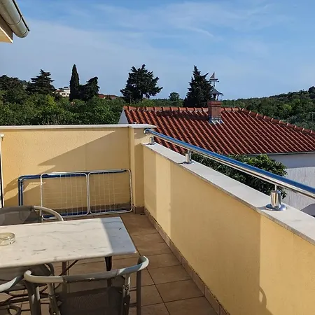 Apartment Milena Murter