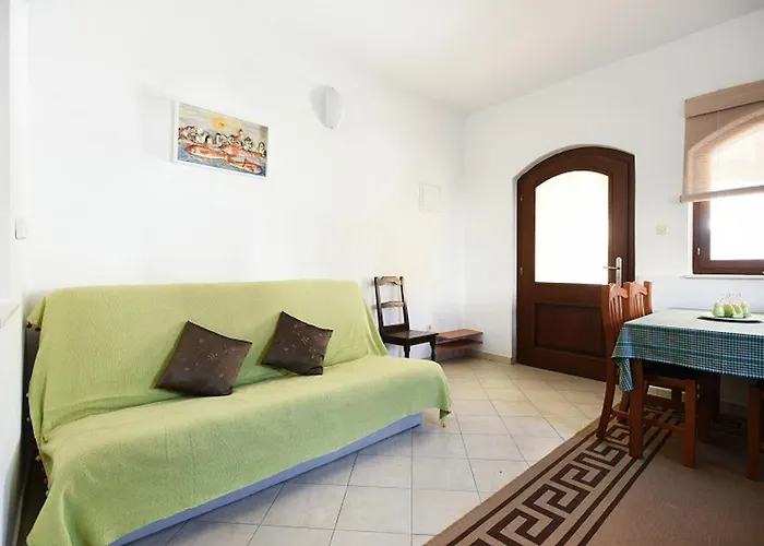 Milena Apartamento Murter