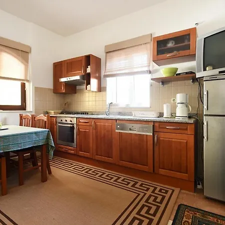 Milena Apartament Murter