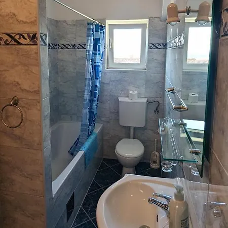 Milena Apartament Murter